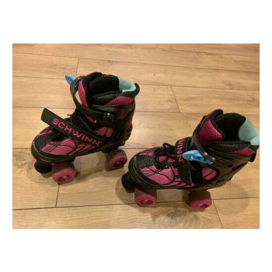 Schwinn 2 in 1 size adjustable roller skates girls youth size 1-4 image {4}