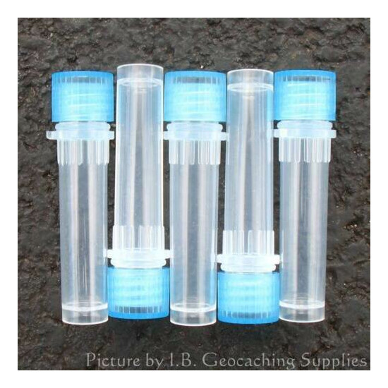 20 O-ring Geocaching Nano Containers (2ml, Blue Cap) image {1}